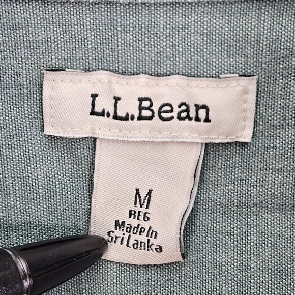 L.L. Bean Aqua Blue Button-Down Shirt Women's Size Medium Pockets Long Sleeve - Picture 3 of 10
